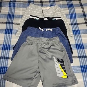 Boys 4t shorts lot